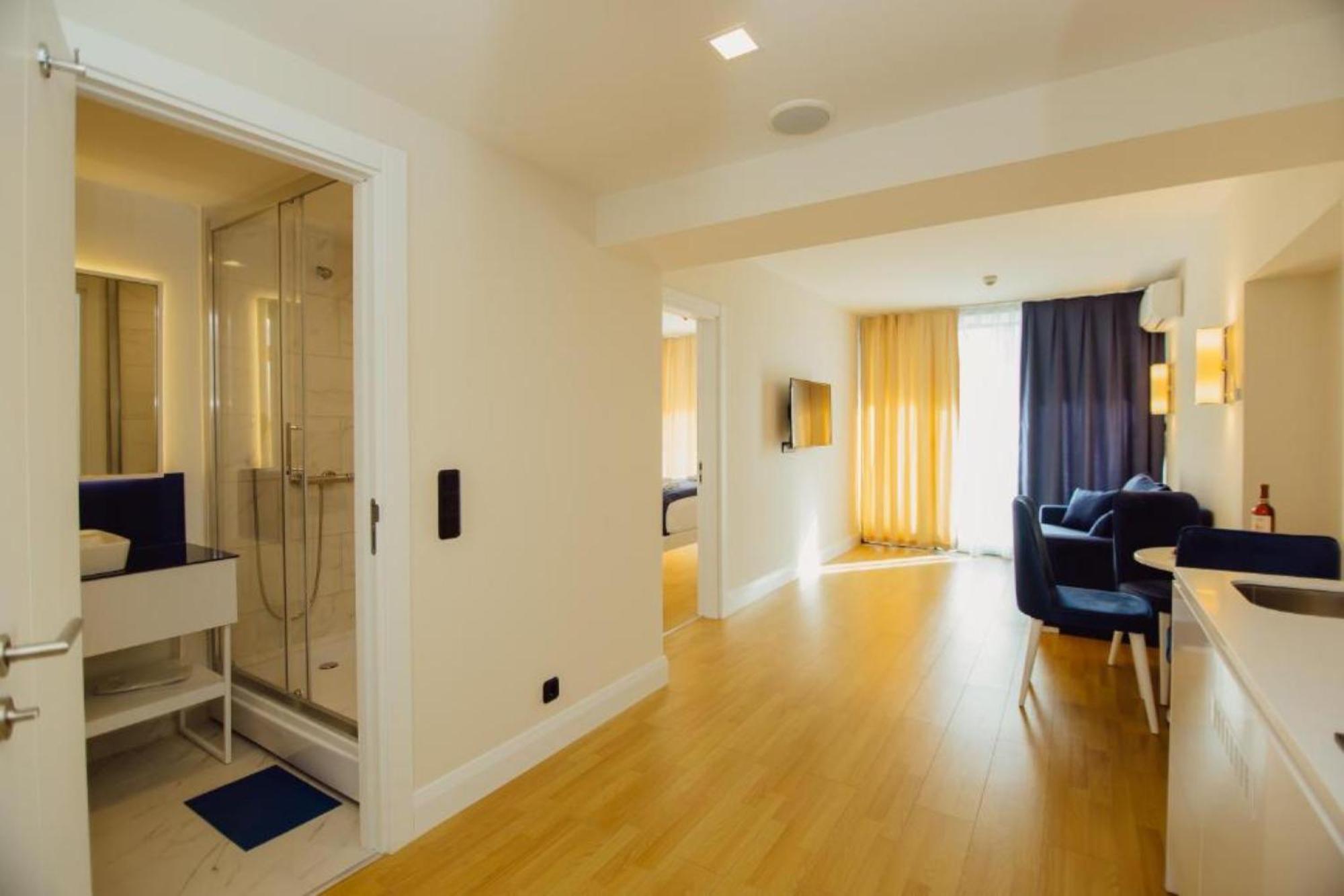 Orbi City Sea View Aparthotel Batumi Exterior photo