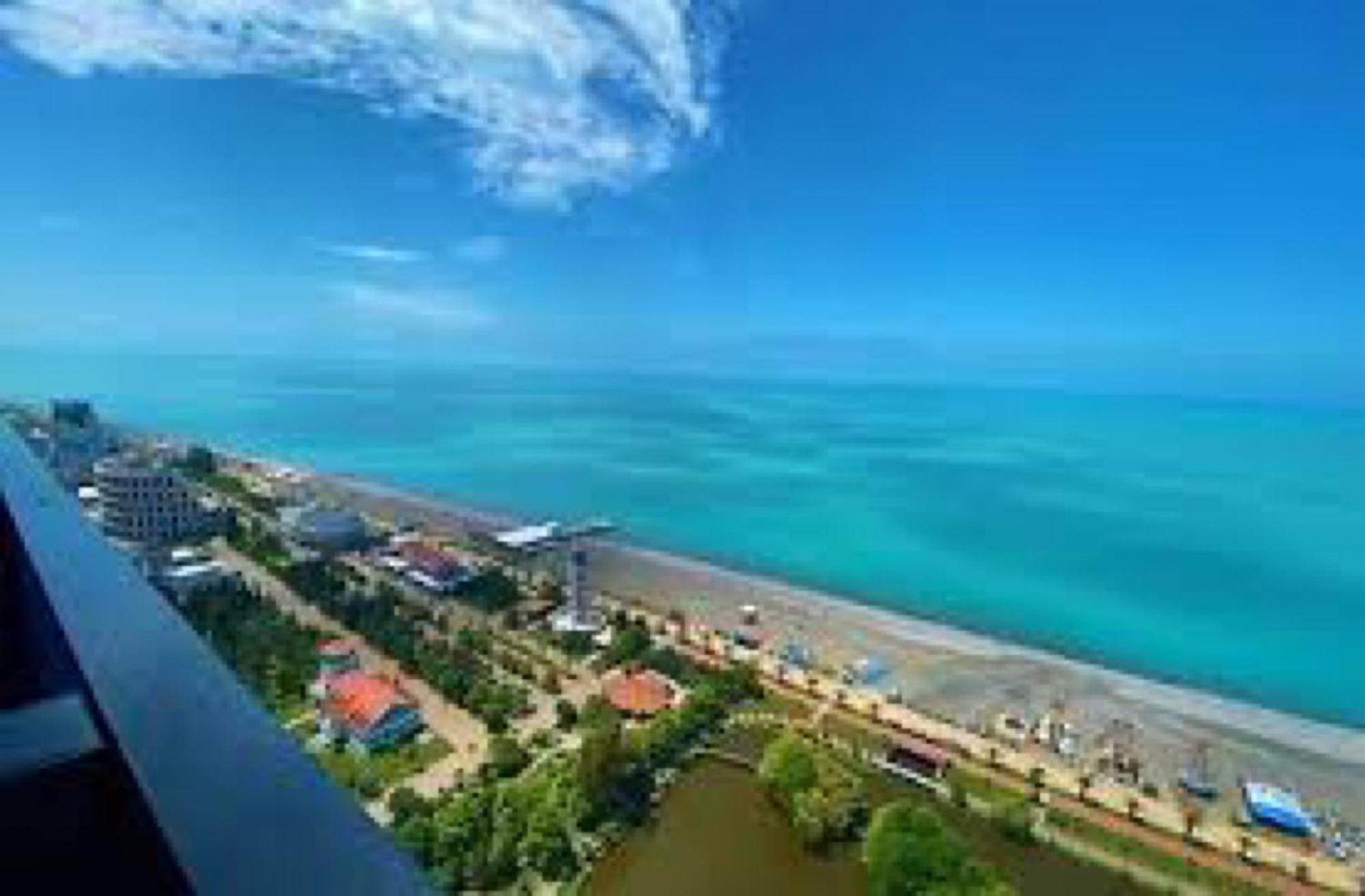Orbi City Sea View Aparthotel Batumi Exterior photo