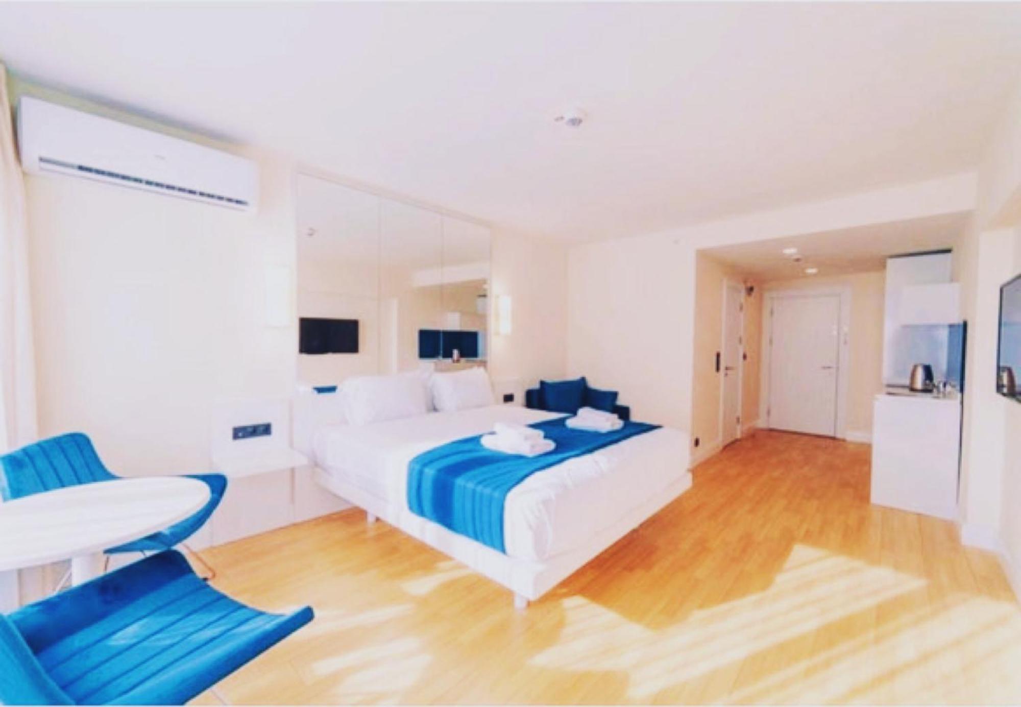 Orbi City Sea View Aparthotel Batumi Exterior photo